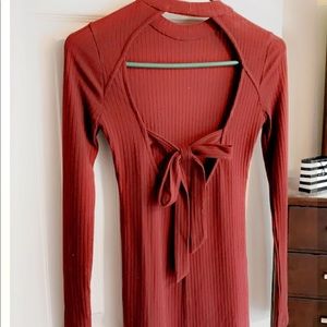 Maroon long sleeve backless dress!